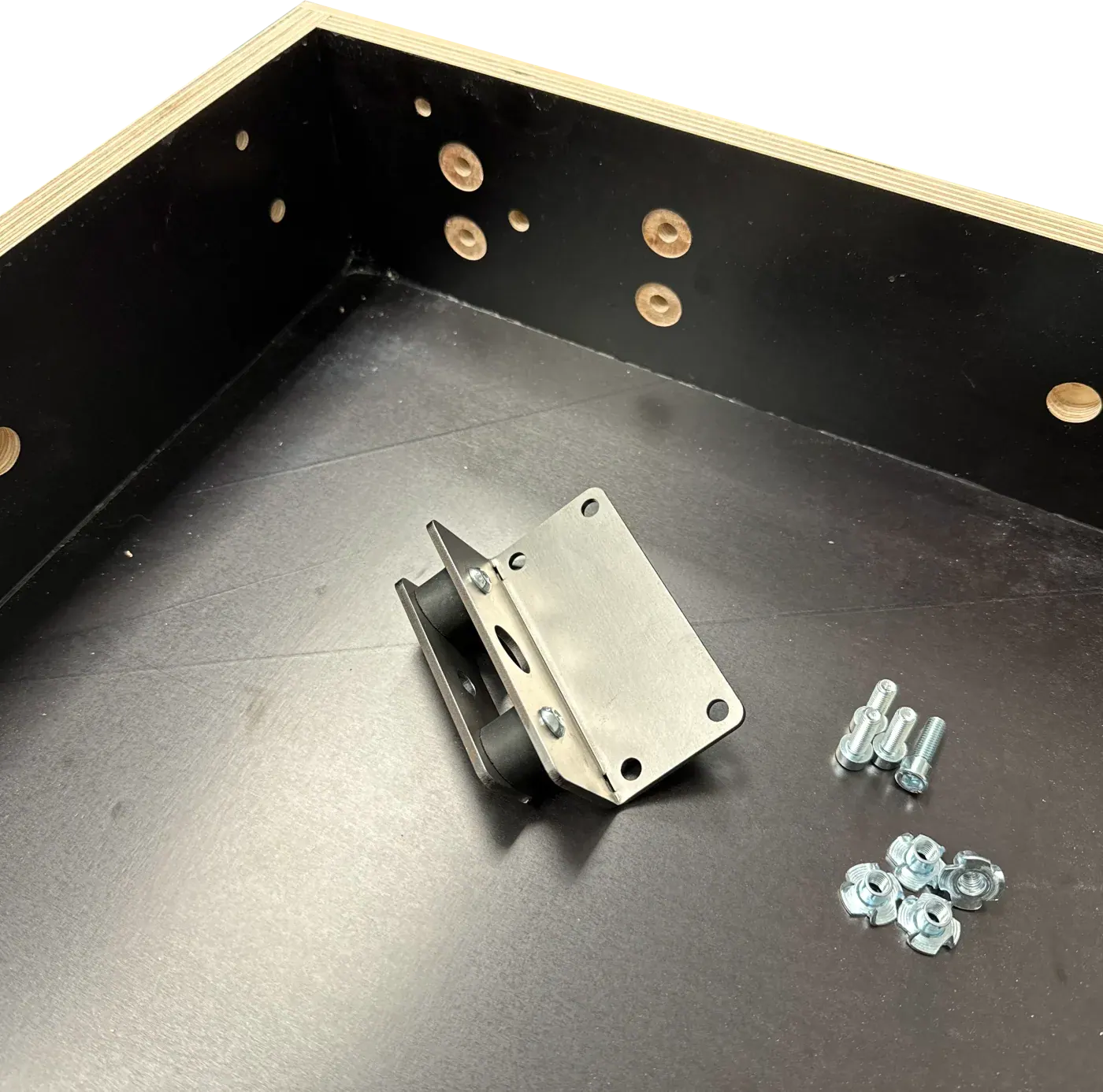 Cerasonar Drywall Ceiling Anti-Vibration Kit em composição visual do catálogo MyConcert de áudio e automação