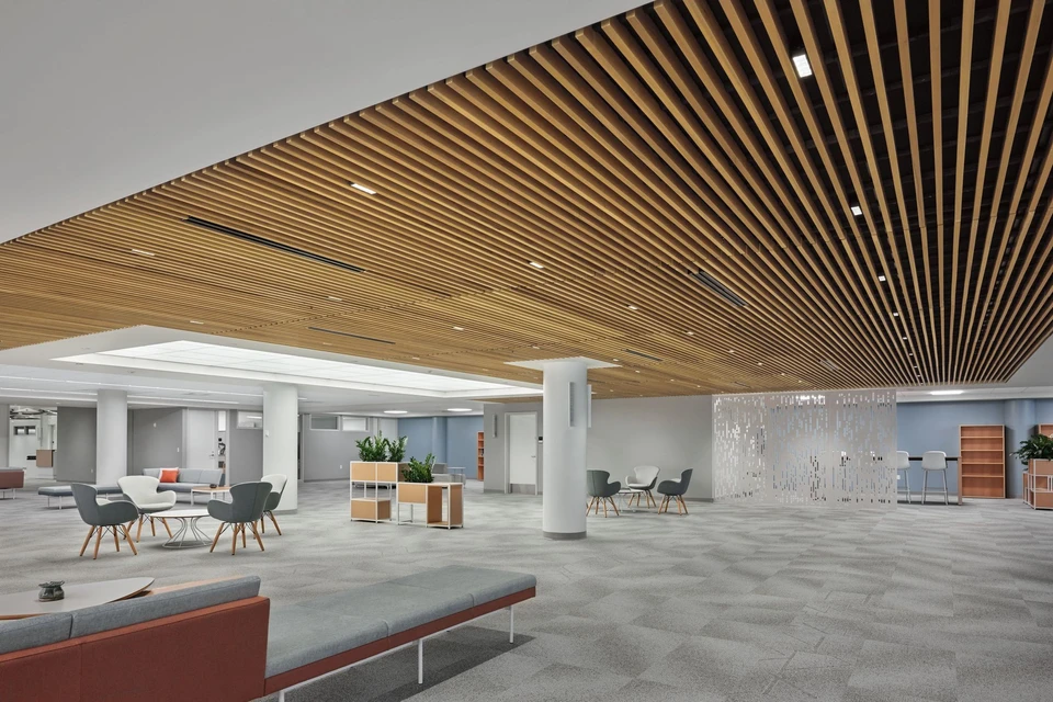 Ambiente do projeto Sede da Armstrong Ceilings com áudio K-array aplicado a escritórios, sedes e ambientes corporativos em Philadelphia