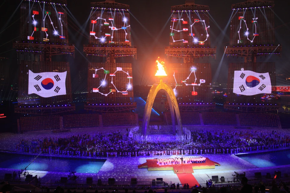 Ambiente do projeto Cerimônia de abertura dos 16º Jogos Asiáticos com áudio K-array aplicado a arenas, estádios e instalações esportivas na China
