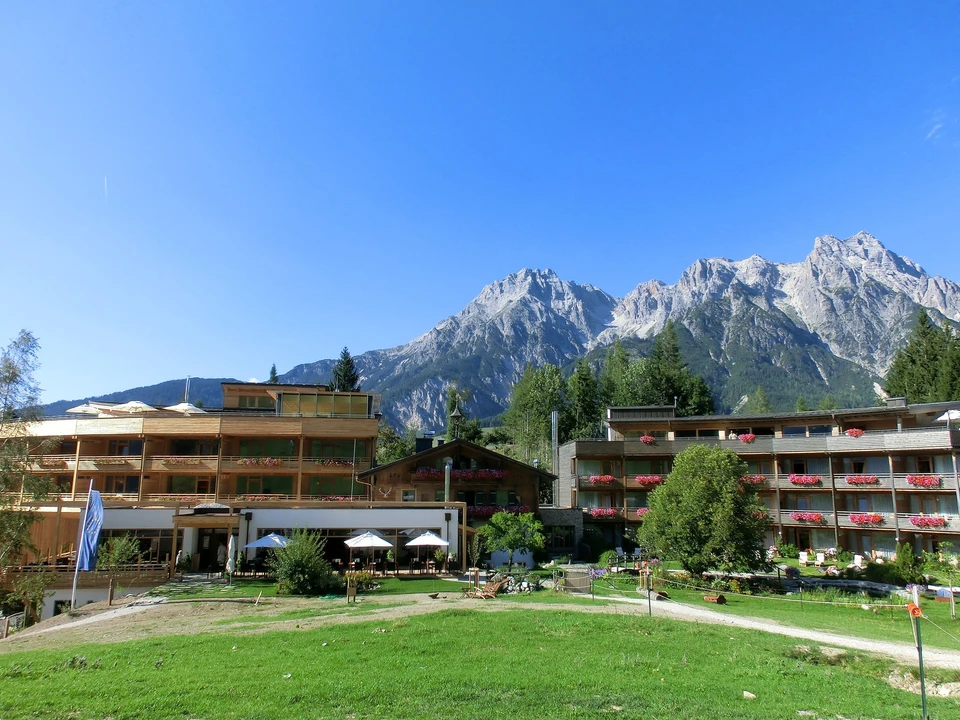 Ambiente do projeto Hotel Forsthofalm com áudio K-array aplicado a hotéis, resorts e ambientes de hospitalidade na Áustria