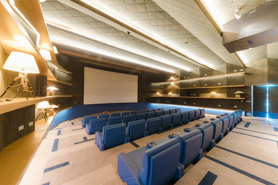 Ambiente do projeto Auditório do Sungroup com áudio K-array aplicado a escritórios, sedes e ambientes corporativos em Phu Quoc